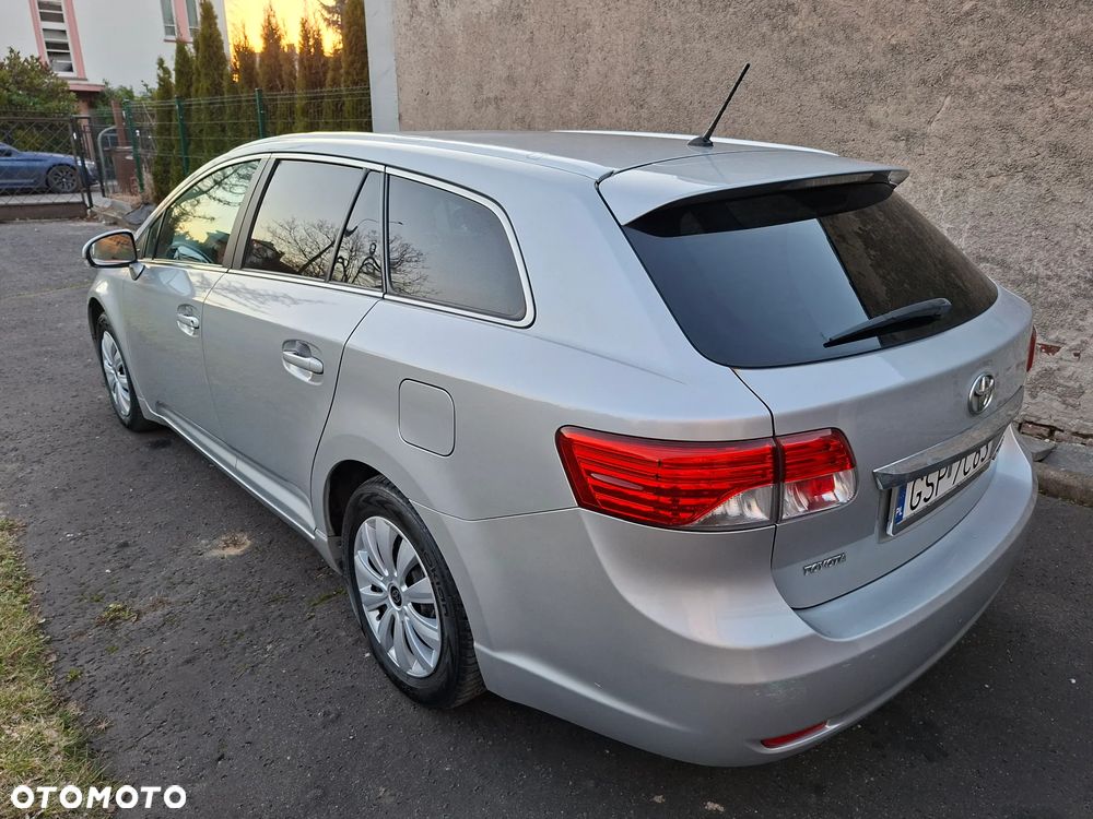 Toyota Avensis 1.8 Edition - 8