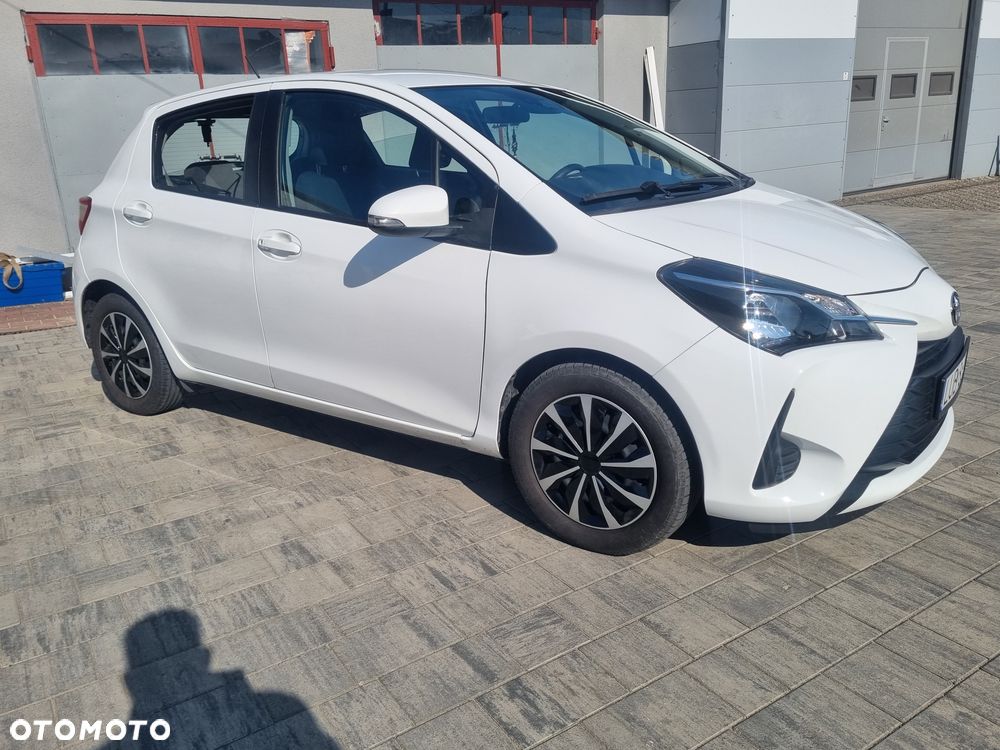 Toyota Yaris 1.5 Premium - 4