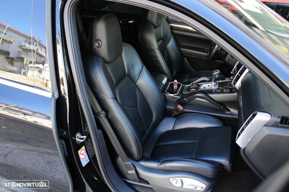 Porsche Cayenne 3.0 V6 - 30