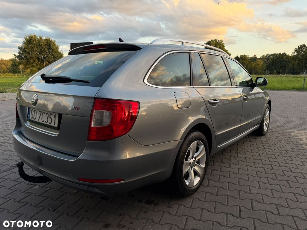 Skoda Superb 2.0 TDI Platinum DSG - 5