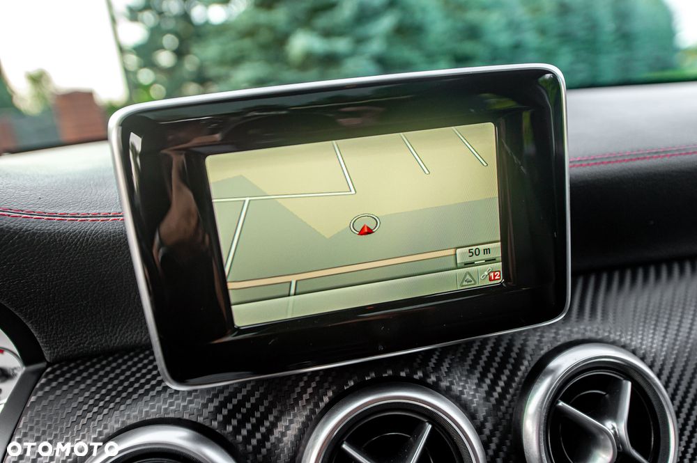 Mercedes-Benz Klasa A 250 4Matic 7G-DCT AMG Line - 29