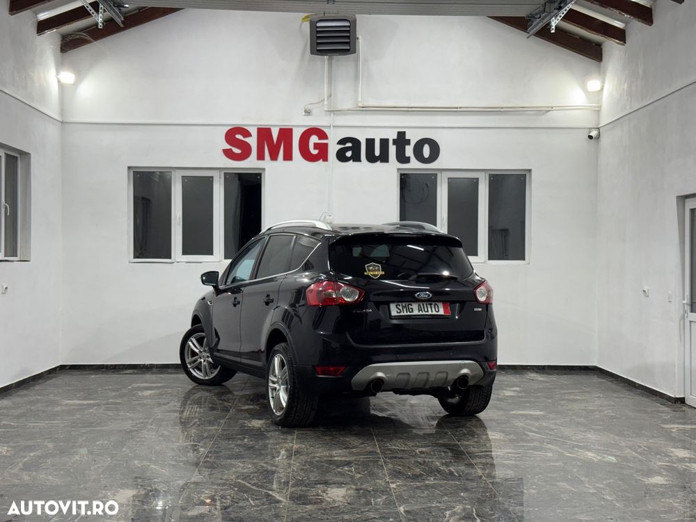 Ford Kuga 2.0 TDCi 4WD Powershift Titanium - 3
