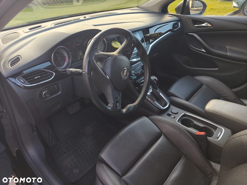 Opel Astra 1.6 T GPF Elite S&S - 19