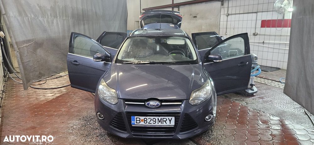 FORD Focus 2012 — imagine 11