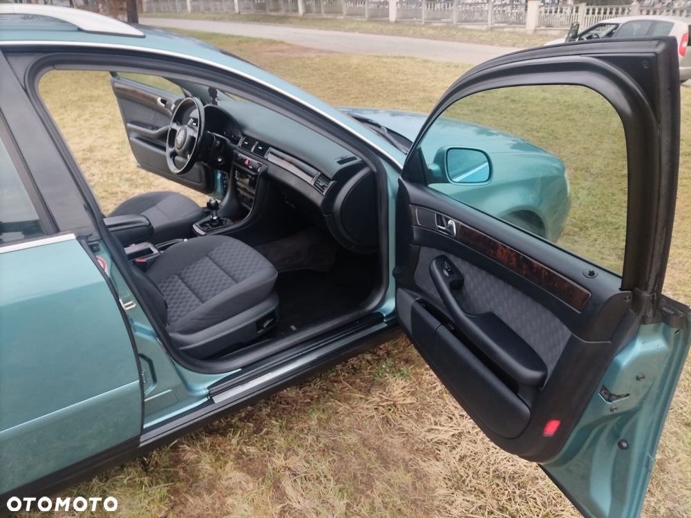 Audi A6 Avant 2.5 TDI - 11