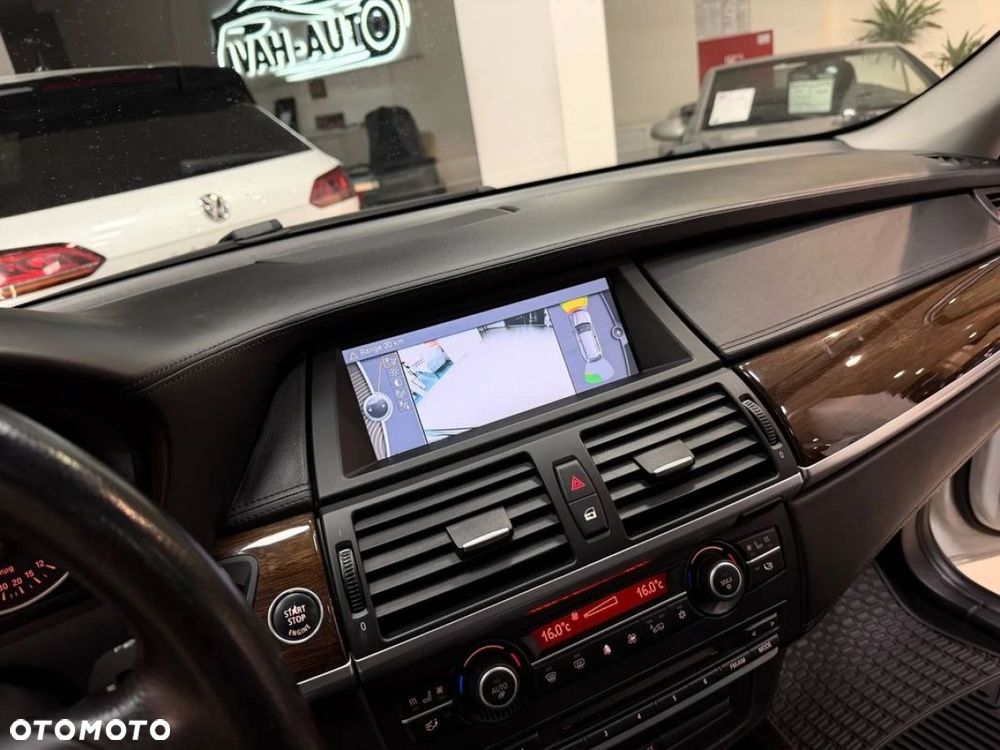 BMW X5 xDrive35i - 23