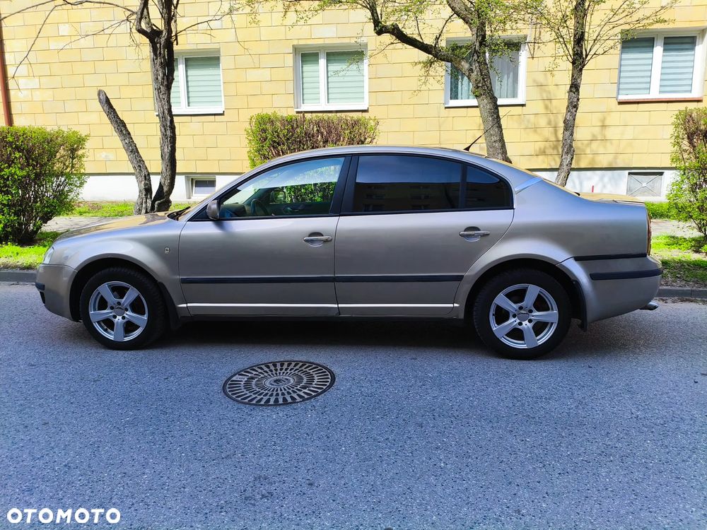 Skoda Superb 1.9 TDI Platinum - 3
