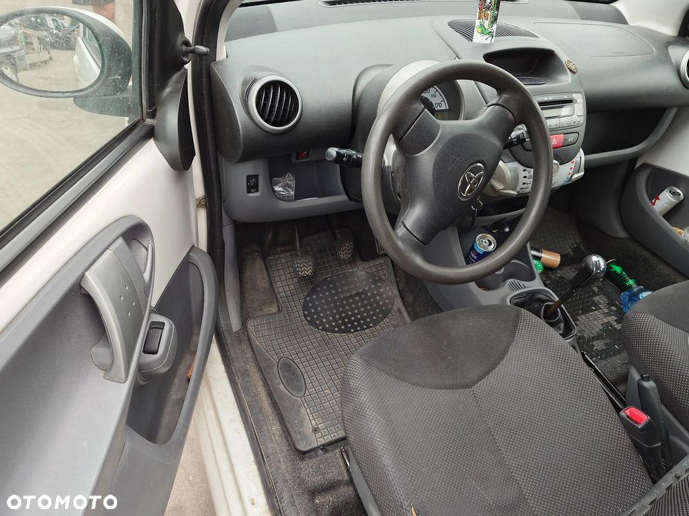 Toyota Aygo 11R 1.0 50 KW NA CZĘŚCI - 5