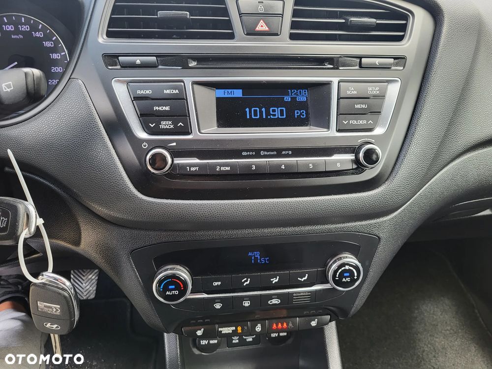 Hyundai i20 1.4 Comfort - 16