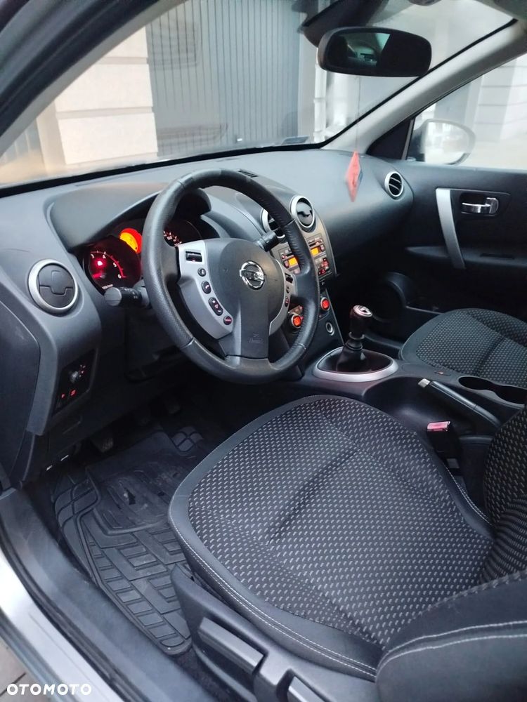 Nissan Qashqai - 12