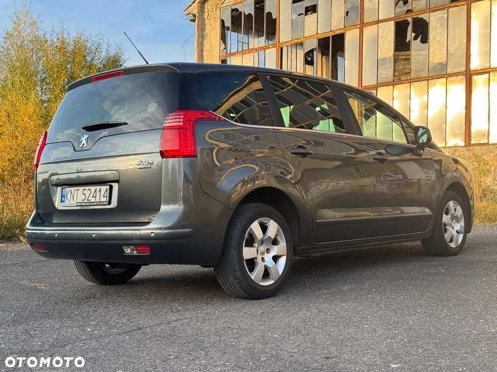 Peugeot 5008 2013 photo 2