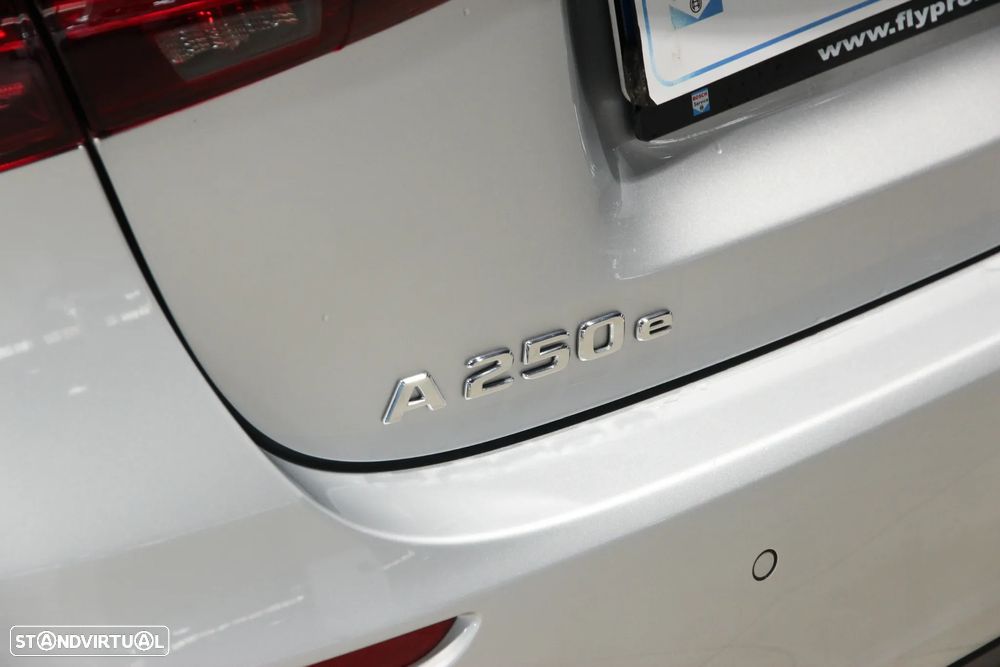Mercedes-Benz A 250 e Style Plus - 6