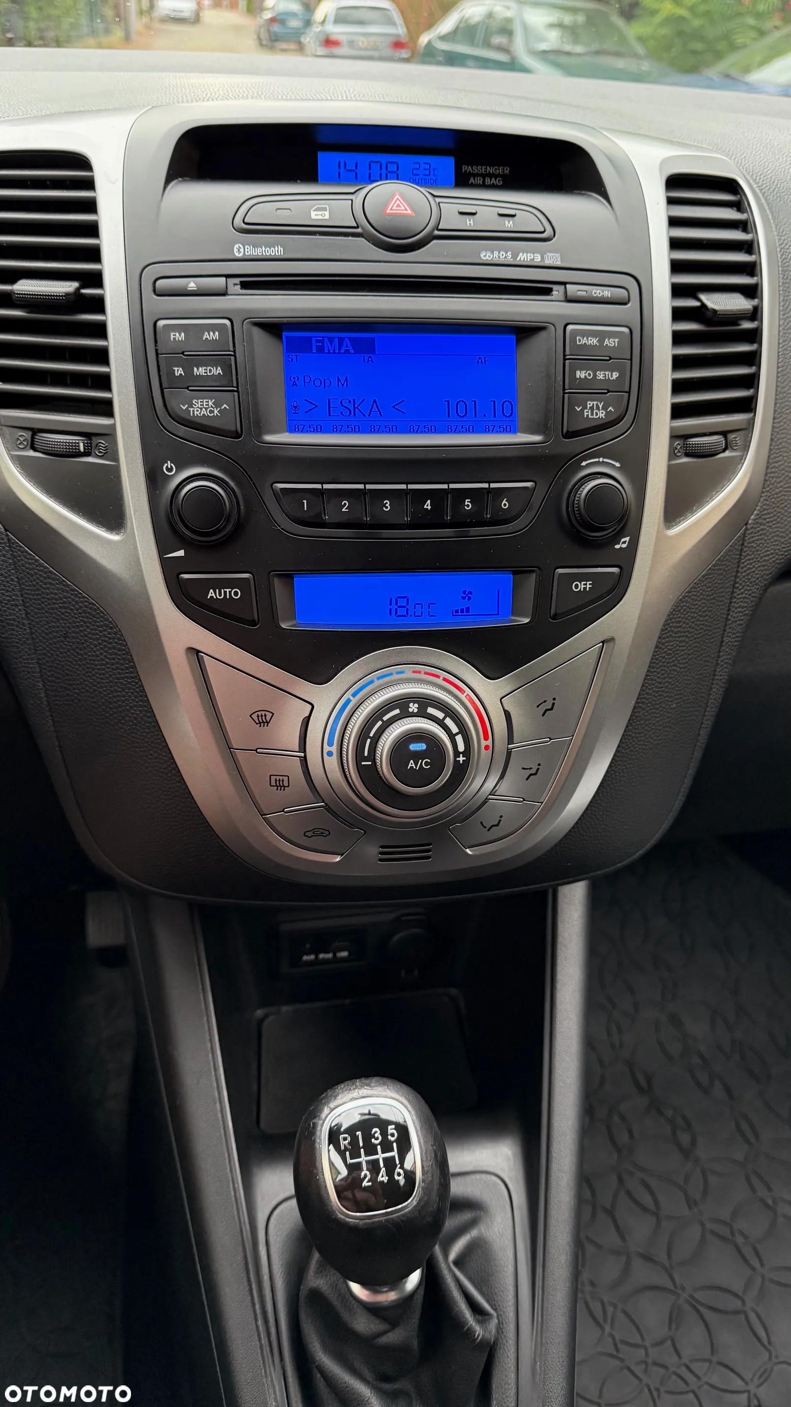 Hyundai ix20 1.6 Premium - 16