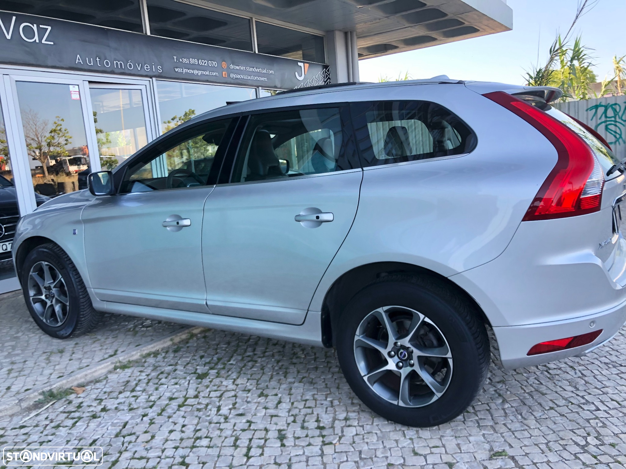 Volvo XC 60 2.0 D4 VOR Geartronic - 9