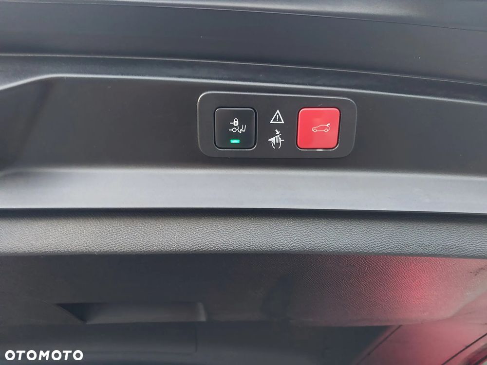 Peugeot 5008 BlueHDi 150 Allure - 23