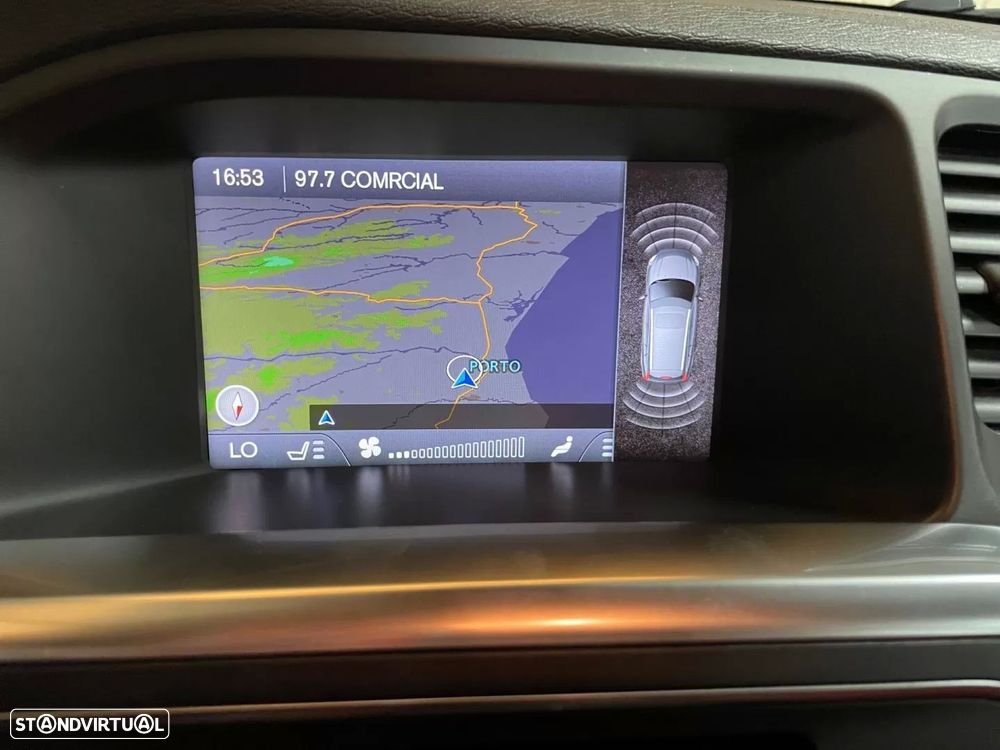 Volvo V60 D2 Summum - 12