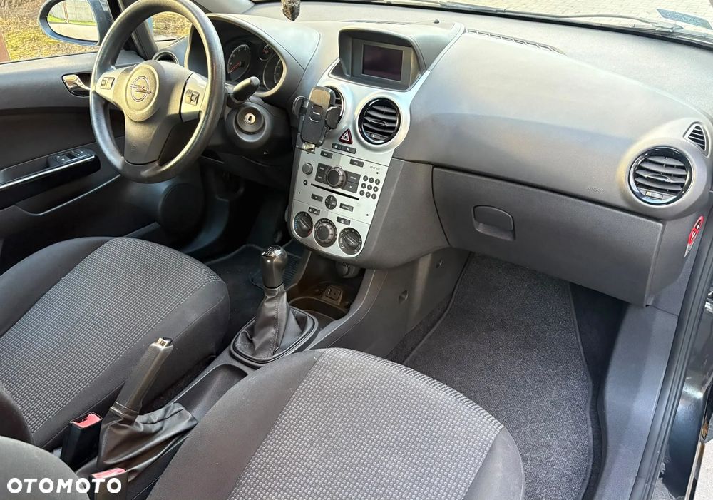 Opel Corsa - 8