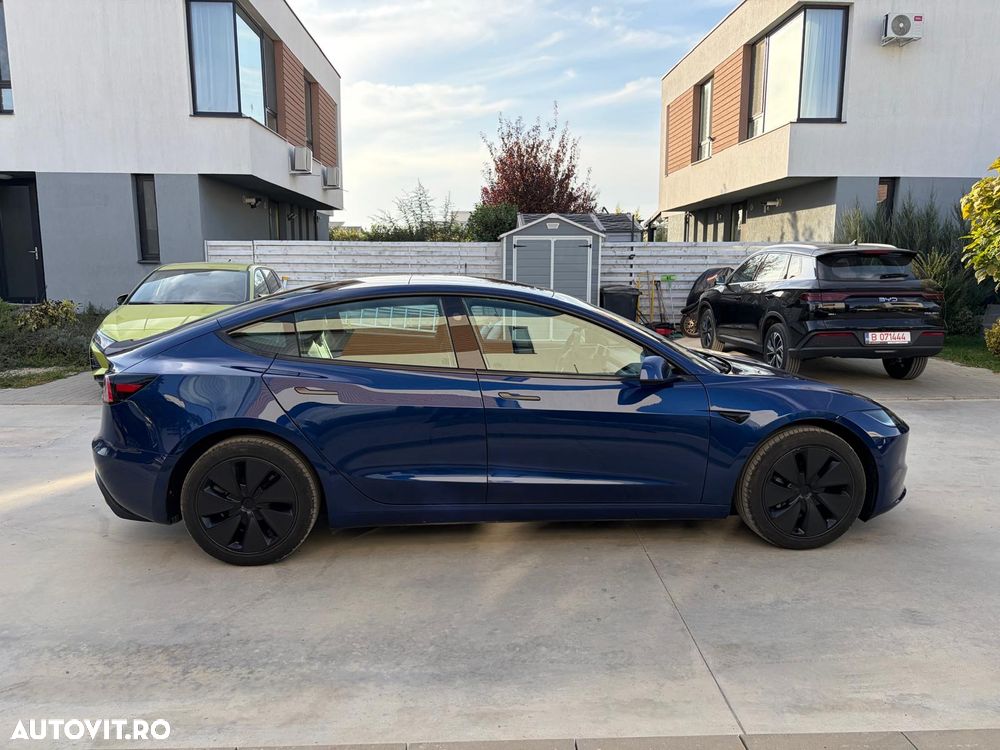 Tesla Model 3 2024 photo 5