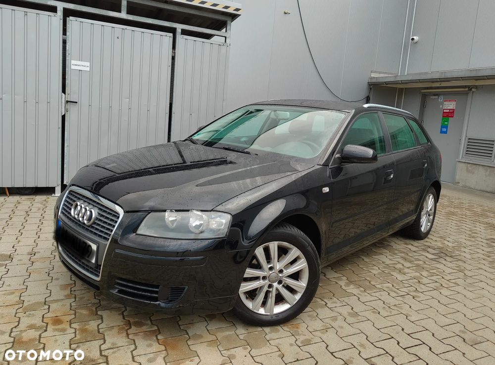 Audi A3 Sportback - 2