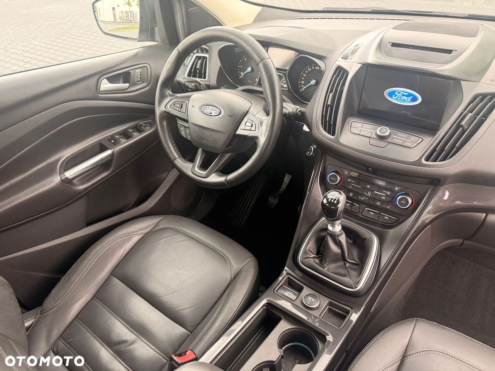 Ford Kuga - 13