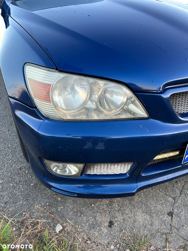 Lexus IS 200 Prestige - 9