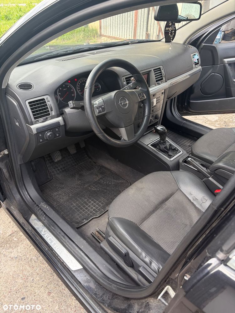 Opel Vectra 1.9 CDTI Sport / GTS - 8
