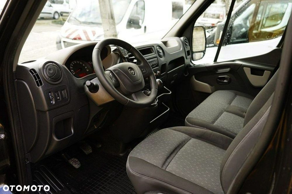 Opel Movano - 11