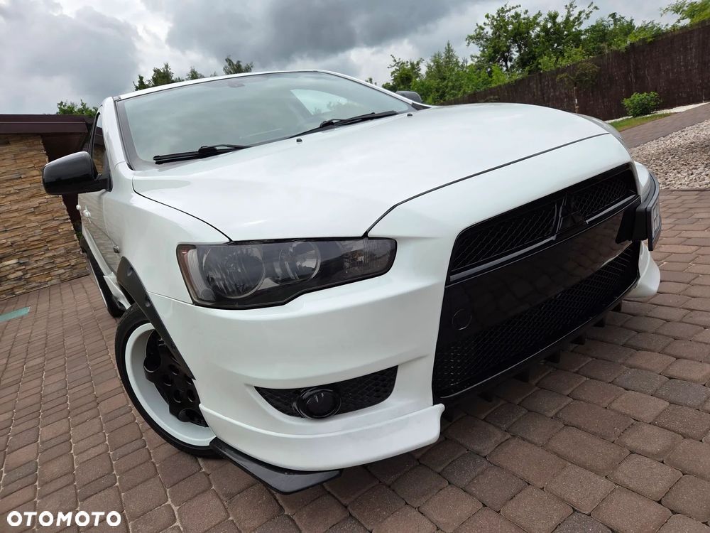 Mitsubishi Lancer - 3