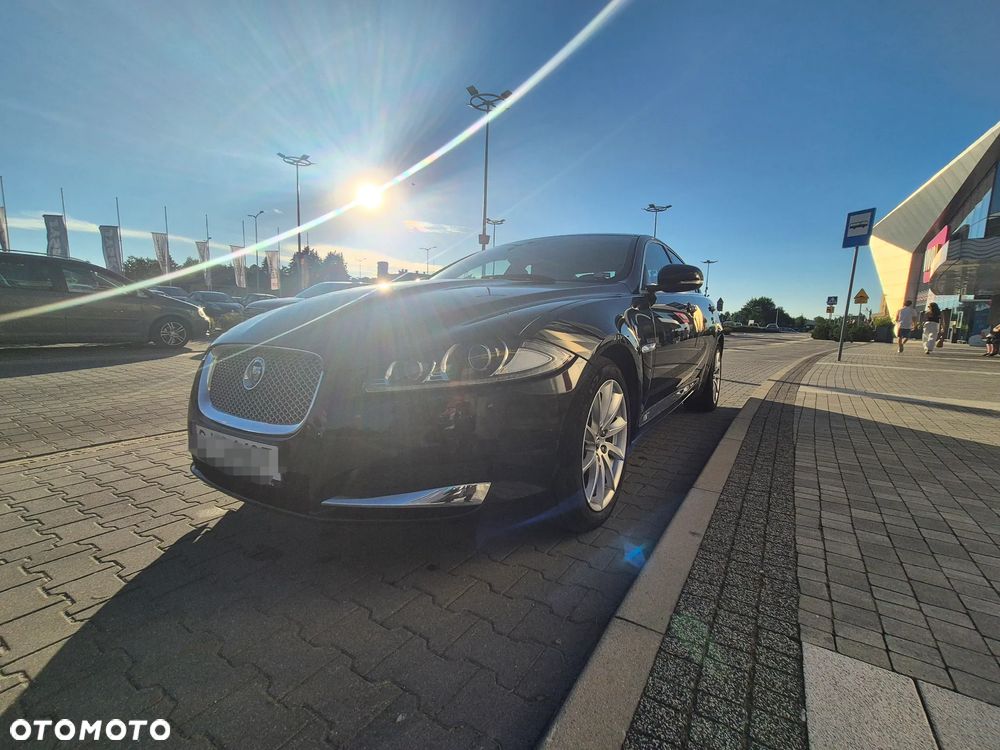 Jaguar XF 2.2 D - 2