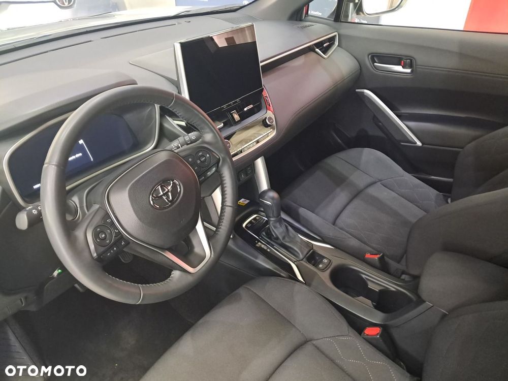 Toyota Corolla Cross - 5