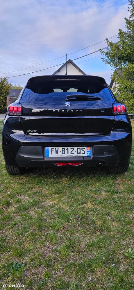 Peugeot 208 - 6