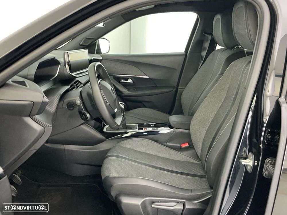 Peugeot 2008 1.2 PureTech Allure - 11