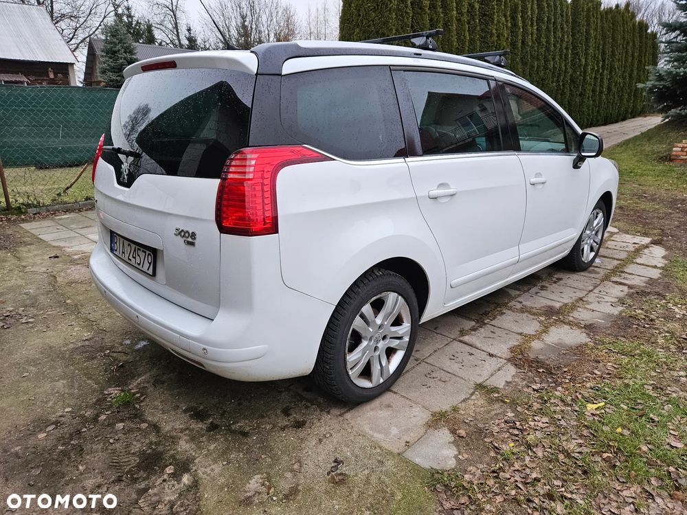 Peugeot 5008 - 12