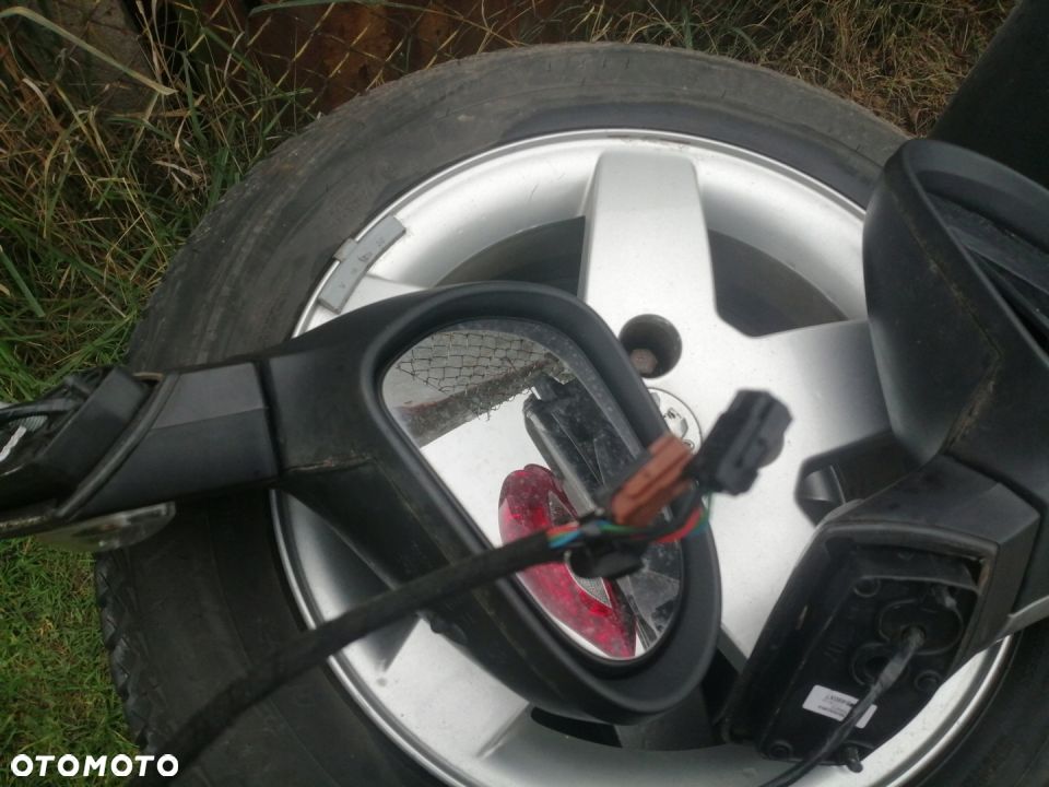 peugeot 207 lift LUSTERKO LEWE PRAWE EURO ezrc