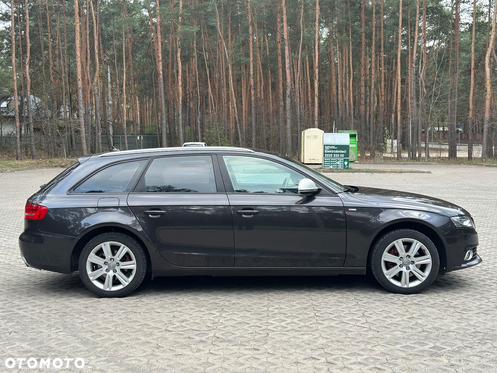 Audi A4 Avant - 11