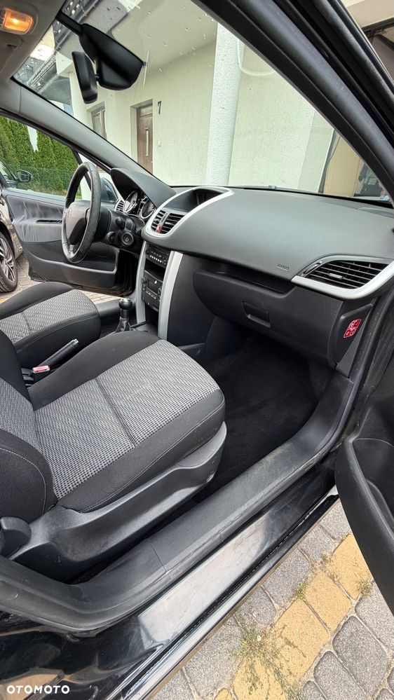 Peugeot 207 1.6 - 6