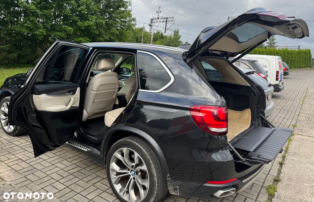 BMW X5 xDrive40d - 14