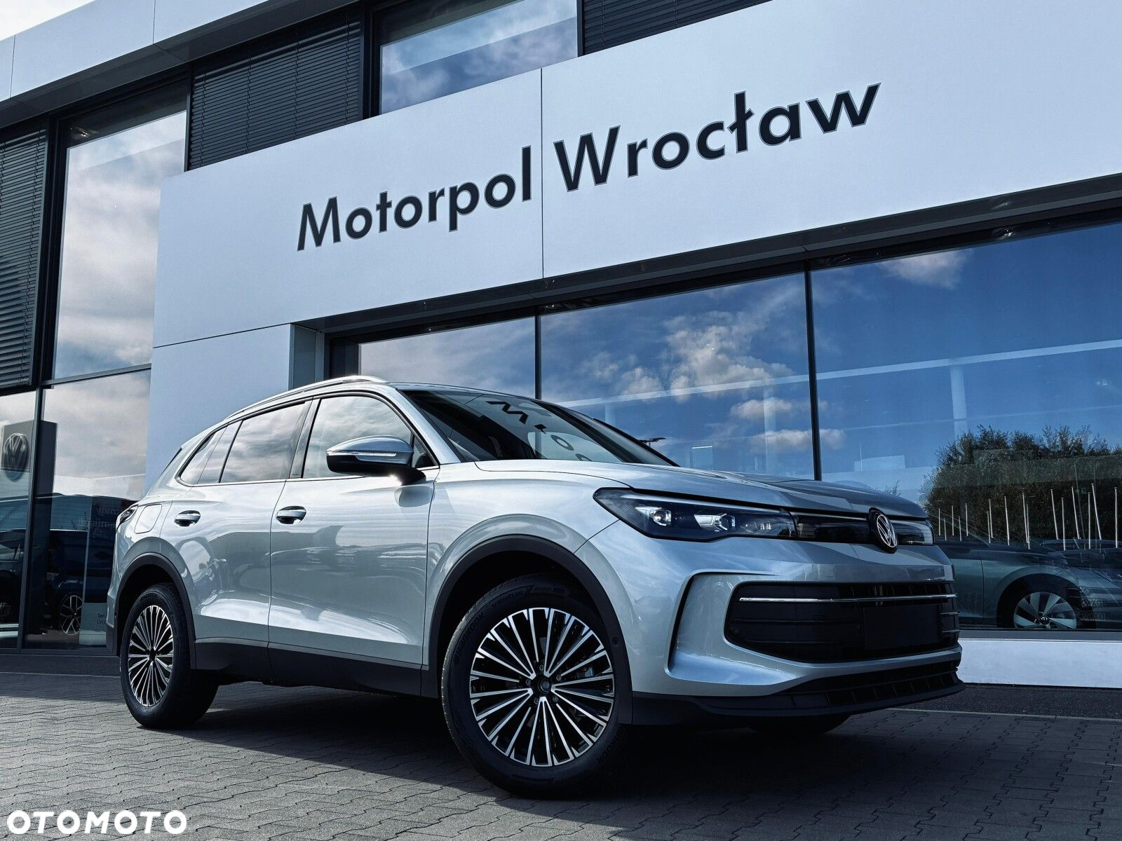Volkswagen Tiguan - 10