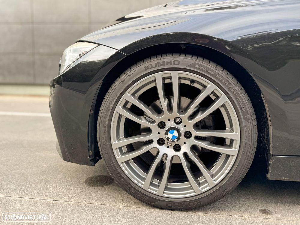 BMW 320 d Touring Pack M - 16