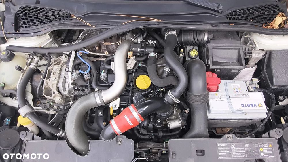 Renault Clio TCe 220 EDC R.S Trophy - 24