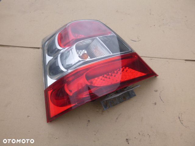 LAMPA LEWY TYŁ LEWA TYLNA HONDA CIVIC VII 5D LIFT HB - 12
