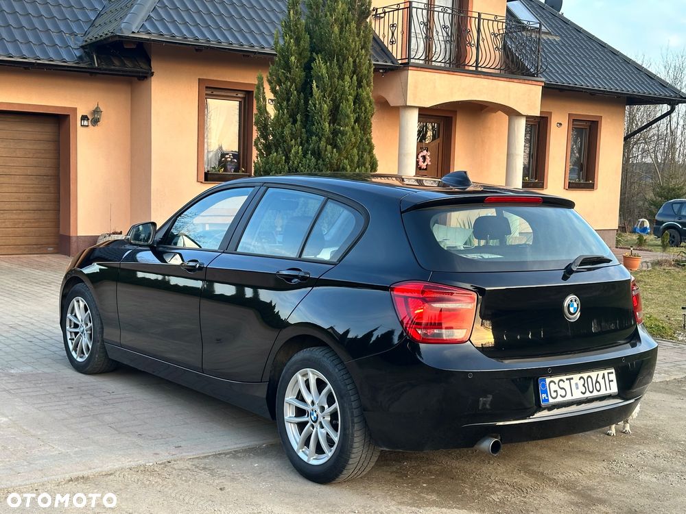 BMW Seria 1 116i - 4