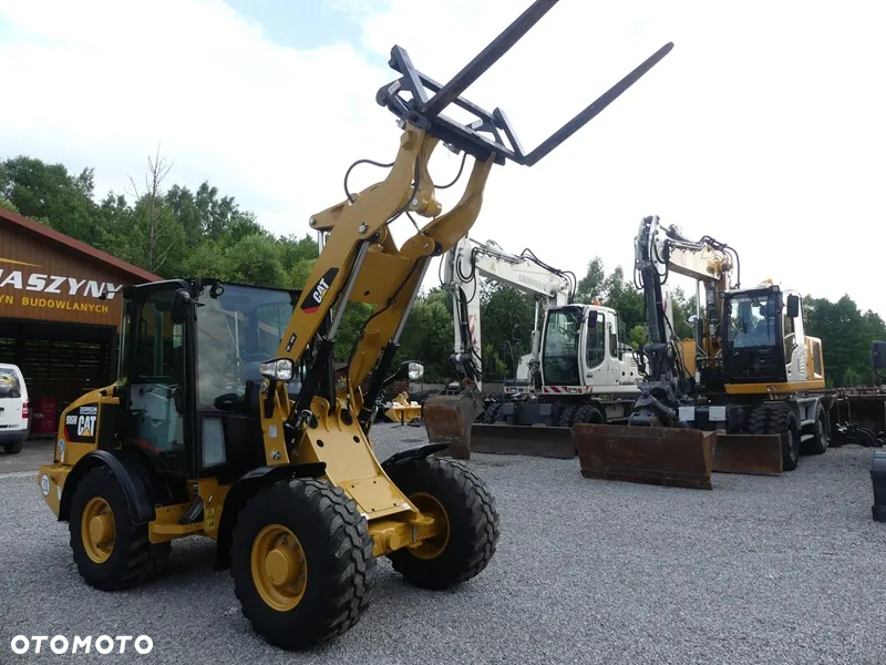 Caterpillar CAT 906M Z Niemiec / 2019r / 2668mtg / Serwisowany / - 37