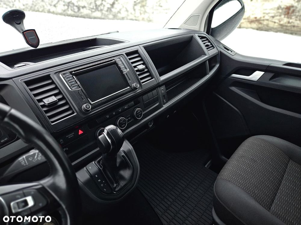 Volkswagen Caravelle 2.0 TDI L2 Comfortline DSG - 4