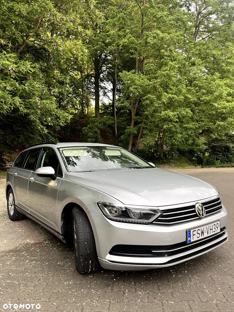 Volkswagen Passat - 2