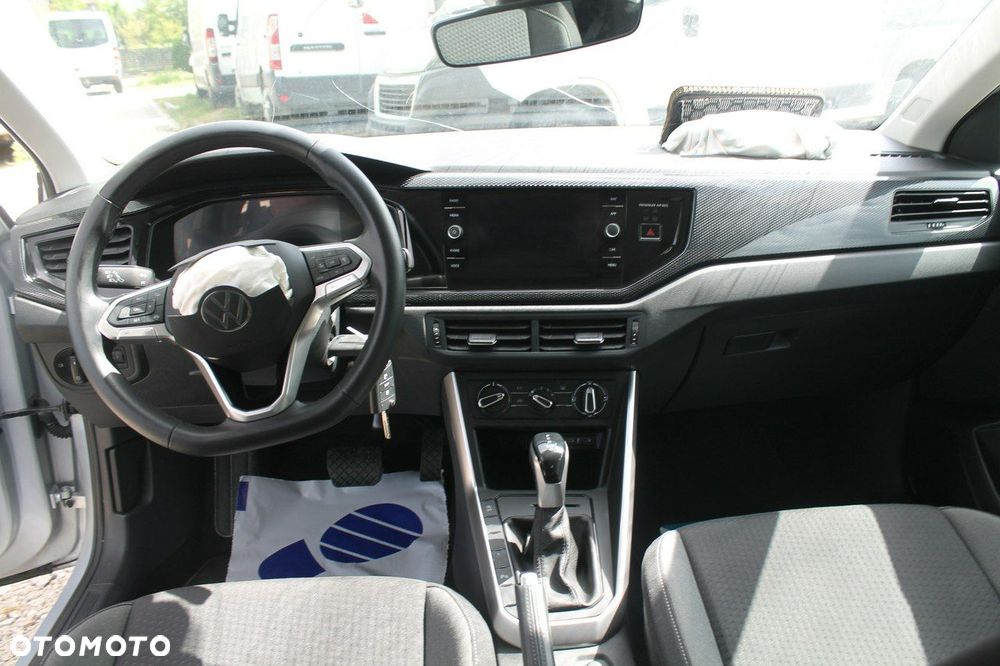 Volkswagen Polo - 11