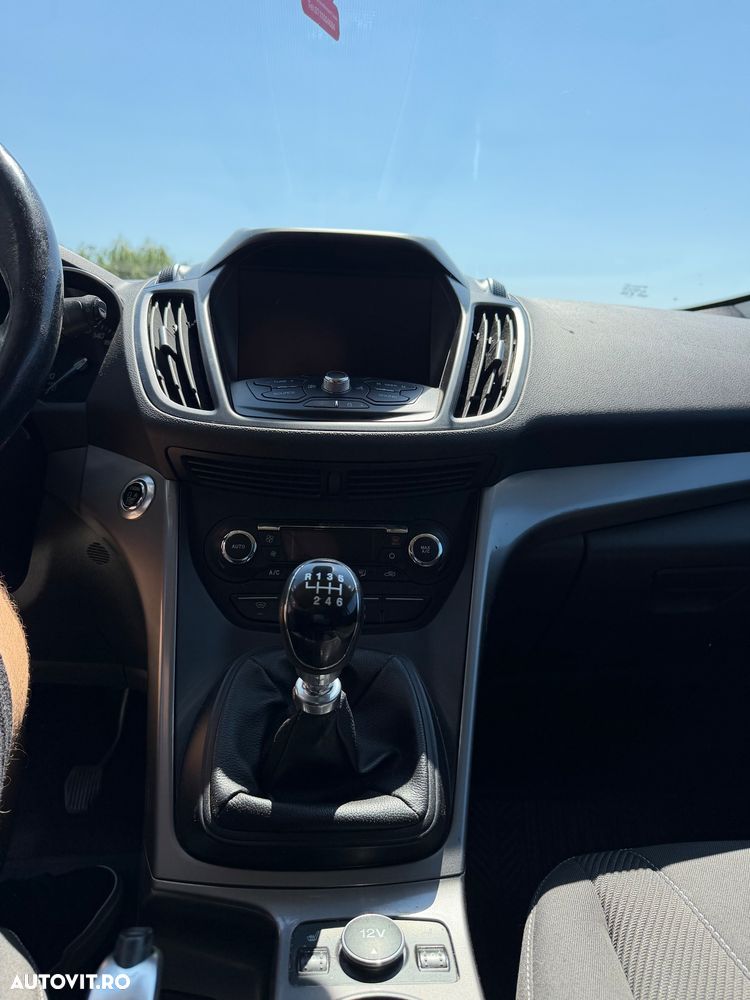 Ford Kuga - 16