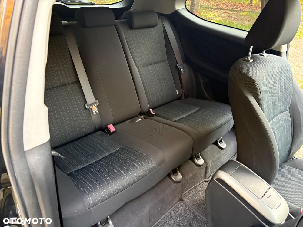 Toyota Auris - 16