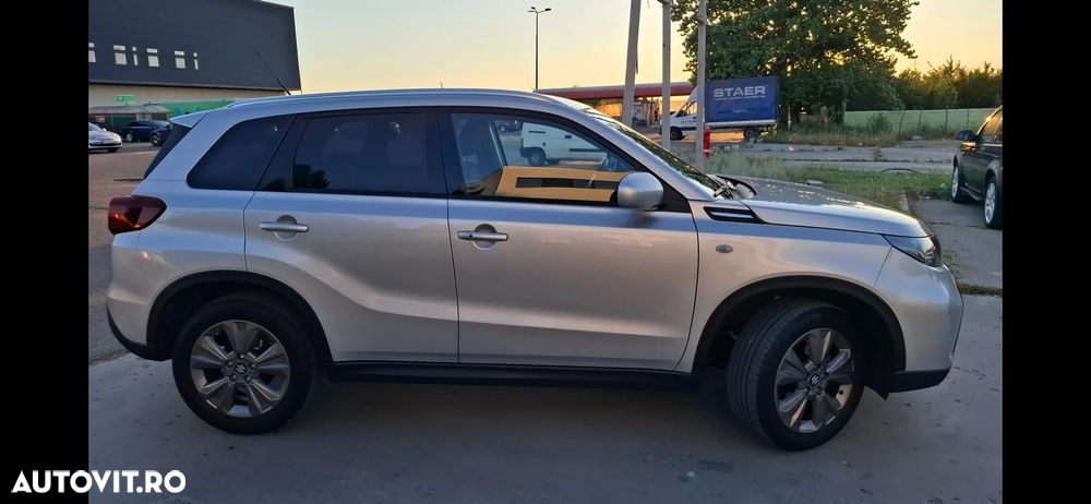 Suzuki Vitara 1.4 Boosterjet MHEV Passion - 2