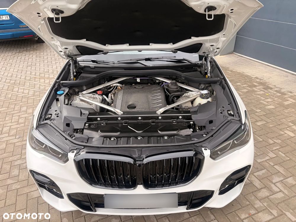 BMW X5 xDrive30d mHEV - 37